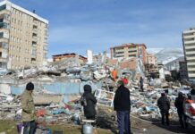 强震致土叙重大伤亡 救援工作艰难推进