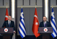 希腊外长访问土耳其谈援助 或缓和两国关系