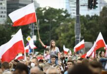 新闻分析:欧盟起诉波兰为哪般