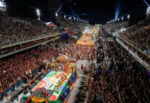 巴西狂欢节连出状况 至少3人死亡