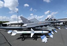 英德战机在爱沙尼亚领空附近拦截两架俄罗斯飞机