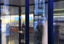 观天下·瑞信危机 | 瑞银考虑收购瑞信 美欧银行业信心危机难解