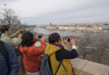 全球连线 | 匈牙利热情欢迎中国旅行团
