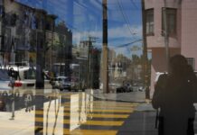 两家公司申请在美旧金山运营无人驾驶出租车