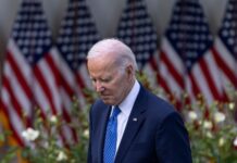 民调显示拜登支持率跌至新低