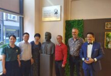 【华人艺术家创作】萨克斯风发明者半身像在比利时迪南落成