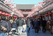 用工难 日本传统旅店雇用外籍服务员