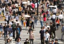 日本一男子“出租自己”意外走红