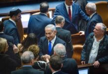 以色列总理因高温脱水送医