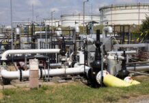 “友谊”输油管道“泄漏” 波兰关闭一条管道抢修