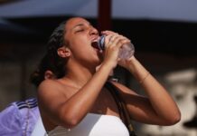 热浪来袭 法国南部发布红色高温预警