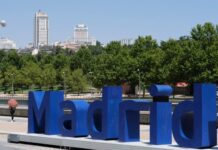 西班牙遭遇强风暴 马德里等地进入红色警戒