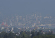 加拿大森林火灾过火面积超过16万平方公里