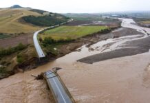 洪灾侵袭巴西、希腊等国 共致数十人死亡