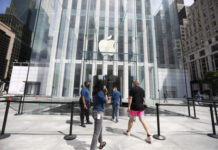 法国官员:苹果公司将更新iPhone12手机的软件以使其合规