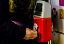 【损失数千万】布鲁塞尔公交逃票现象严重,每天查验仍看不住