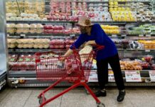 “丑蔬果”韩国热销