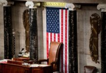 左右夹击 美国众议长遭罢免再创历史