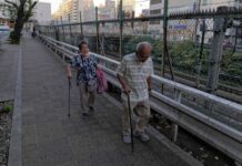 老龄化加剧 日本关注纸尿裤回收问题