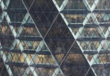 寻求工作生活平衡 欧美人尝试“共享工作”