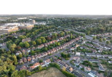 英国又一城市破产 但不是“瘫了”