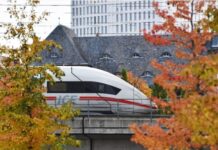 技术故障致德国一城际快车被困比利时隧道数小时