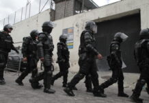 厄瓜多尔安全部队逮捕859人