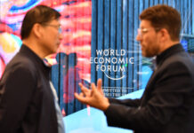 达沃斯观察:重建对未来的信任