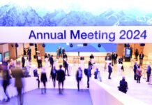 世界经济论坛与会人士呼吁加强国际合作