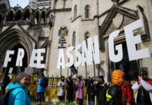 英国高等法院结束审理阿桑奇引渡上诉案