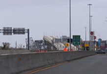 美国巴尔的摩大桥坍塌事件推定6人死亡