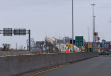 巴尔的摩撞桥事故调查启动 美国基础设施老化引关注