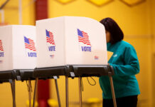 美国“超级星期二”初选 拜登和特朗普各自延续领先势头