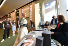 解局|马斯克说AI很快就要比人更聪明,靠谱吗?