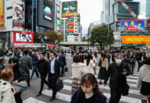 弥补出租车司机不足 日本允许局地分时段运营网约车