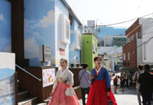 应对老龄化 韩国釜山招揽外国居民