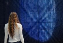 OpenAI员工警示人工智能监管缺失风险