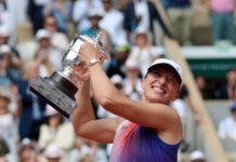 法网综合 | 斯维亚特克女单三连冠 朱珍珍获轮椅网球女单亚军