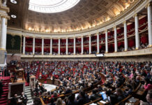 解局 | 为什么说提前议会选举让法国人面临历史性选择