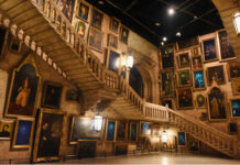 《哈利·波特》初版封面画拍出190万美元