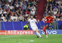 欧锦赛 | 西班牙剑指冠军 法国队输得服气