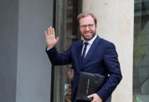 赤字严重 法国新政府酝酿加税