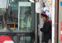 应对劳动力短缺 日本将试运行非现金支付公交车