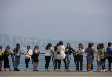 加拿大或将大幅削减移民人数