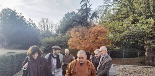 【独家纪录】少林寺方丈走进布鲁塞尔百年中国楼