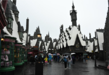 首版《哈利·波特》以3.6万英镑拍卖