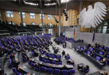 列国鉴·德国|记者观察:执政联盟陷信任危机  大选或提前半年举行