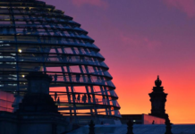 德国主要在野党和民调呼吁“立刻”组织选举