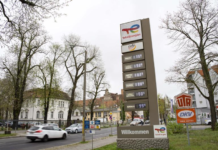 德国电车市场疲软 福特工厂缩减工时