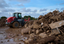 西班牙洪灾遇难人数超200  灾民抱怨连连